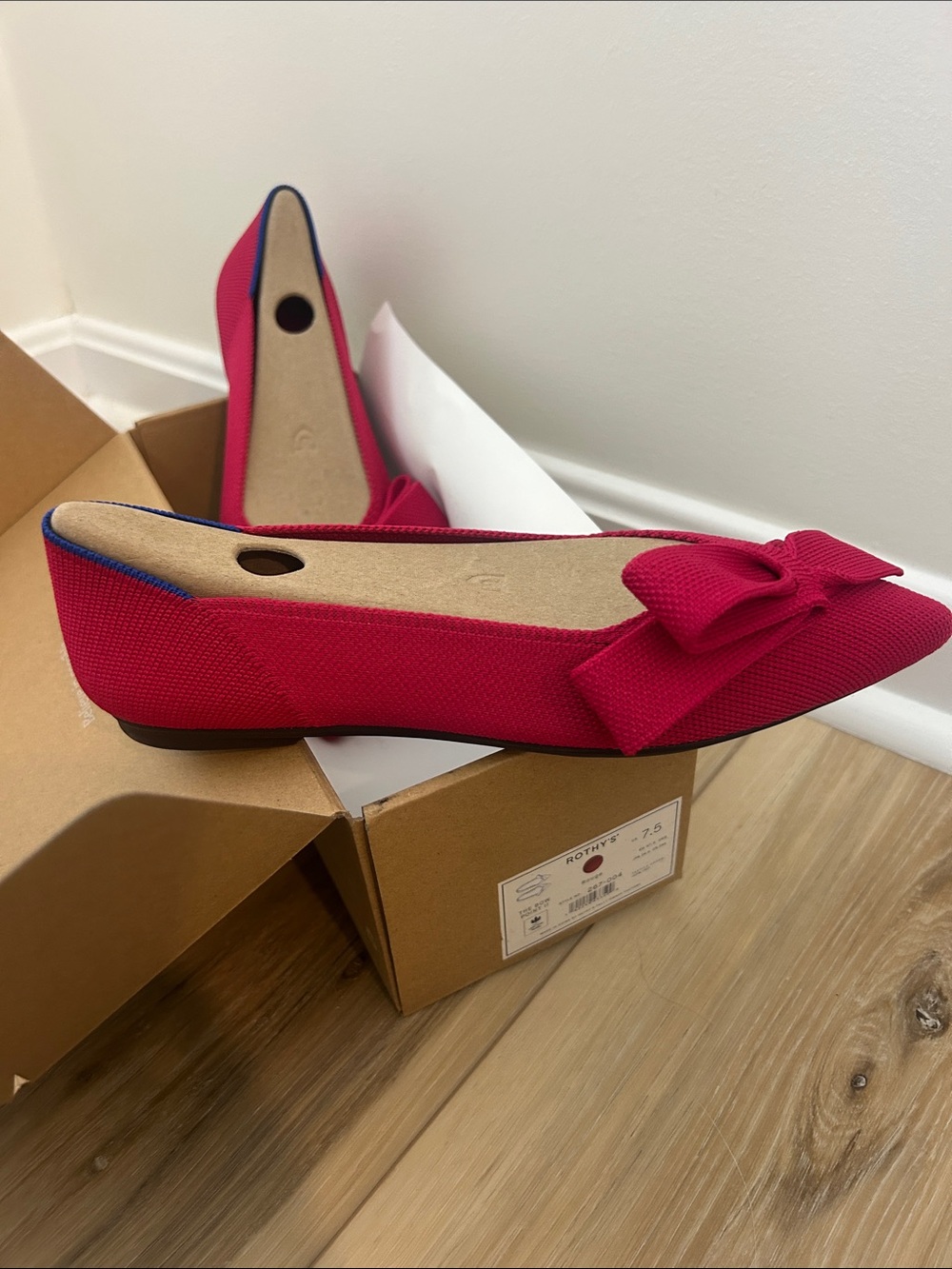 NWT Rothy’s Pink Bow Pointed-Toe Flats